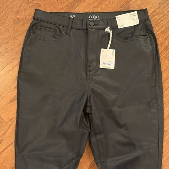 NWT a.n.a High Rise Flare - fitted hip & thigh flare leg size 12 - denim - Picture 2 of 11